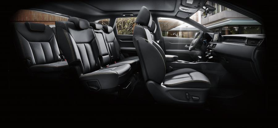Интерьер Kia KX7 2017 года  (фото 3 из 21)